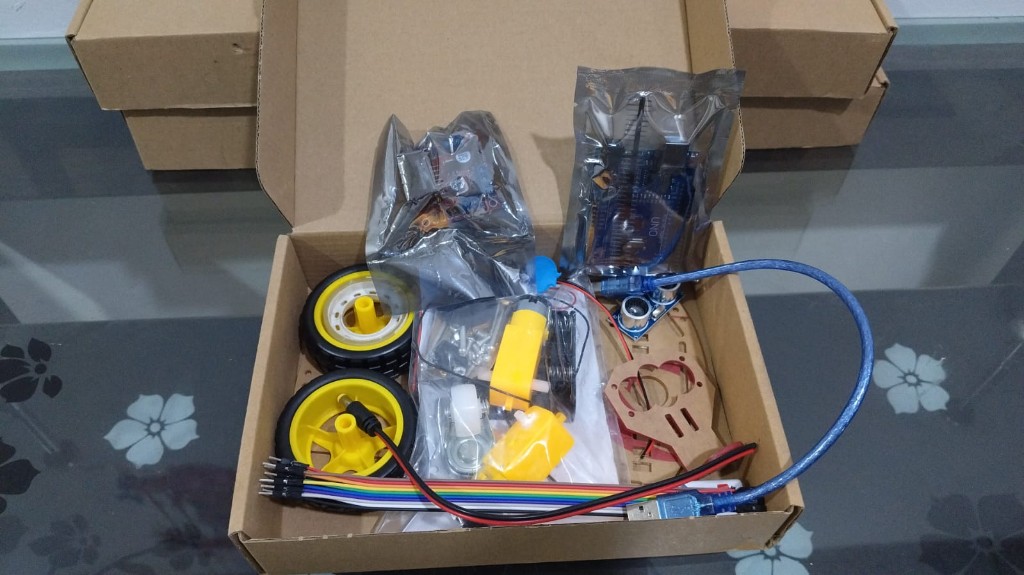 RoboGurukul kit unboxing: wheels, sensors, chassis parts and cables